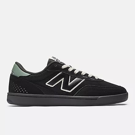 NB Numeric 440 V2 - Black/White